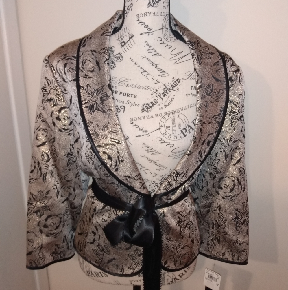 NWT Adriana Pappell Designer Blazer (16) & Free Skirt (14)